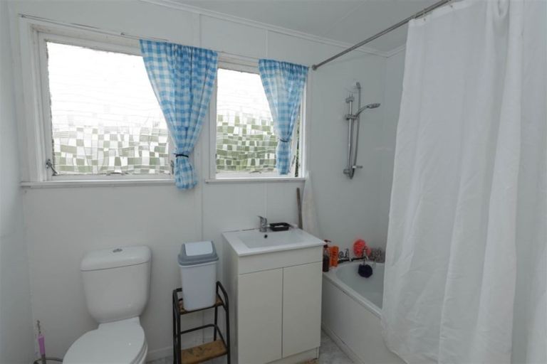 Photo of property in 3 Graham Place, Huntly, 3700