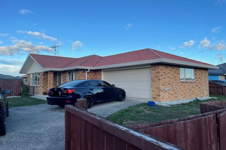 Photo of property in 15 Farnborough Drive, Nawton, Hamilton, 3200