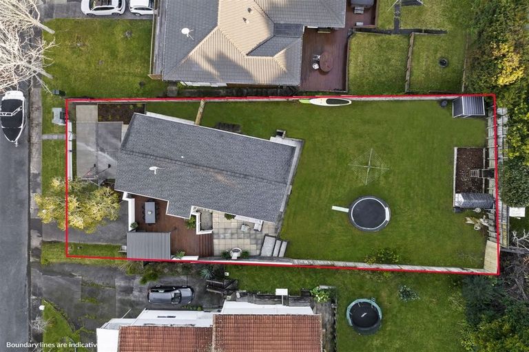 Photo of property in 13 Keldale Place, Forrest Hill, Auckland, 0620