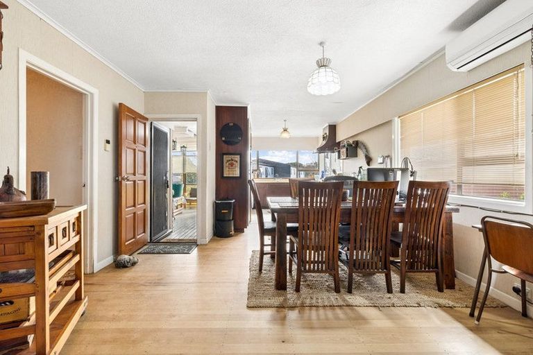 Photo of property in 15 Manse Road, Pahurehure, Papakura, 2113