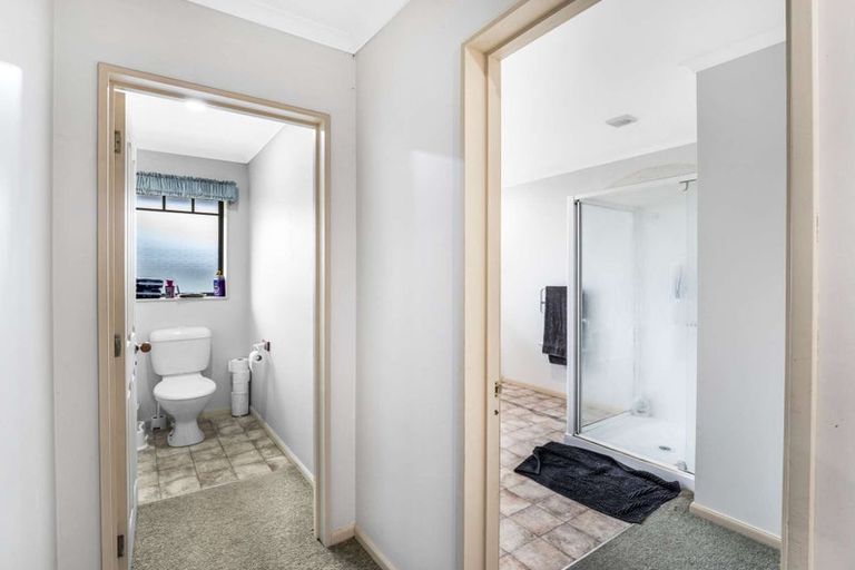 Photo of property in 30 Strachan Way, Highbury, Palmerston North, 4412