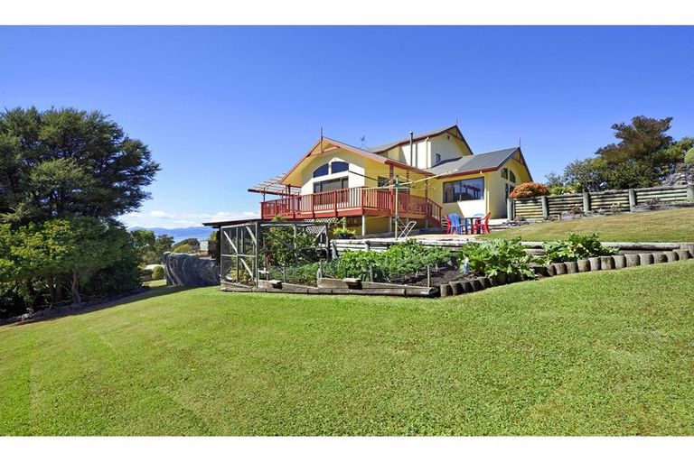 Photo of property in 9 Van Beek Place, Ruby Bay, Mapua, 7005