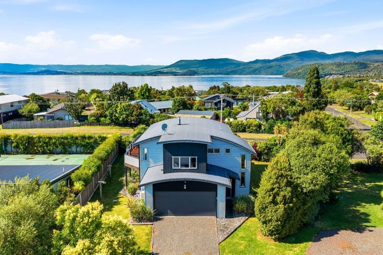 Photo of property in 24 Tawiri Place, Kuratau, Turangi, 3381