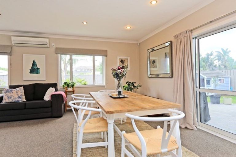 Photo of property in 25a Avenue Road, Greenmeadows, Napier, 4112