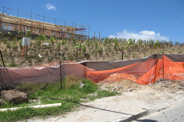 Photo of property in 14 Dudley Crescent, Cable Bay, 0420