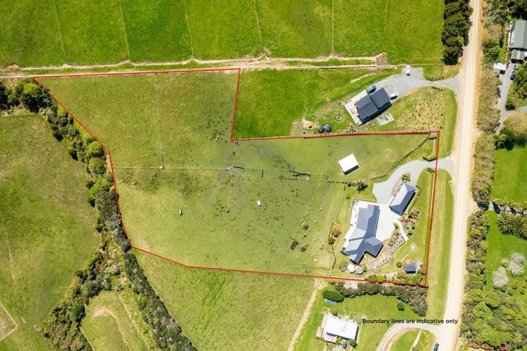 Photo of property in 248 Devich Road, Mangawhai, Kaiwaka, 0573