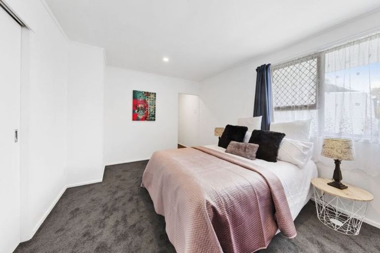 Photo of property in 2/9 Dreifuss Place, Mangere East, Auckland, 2024