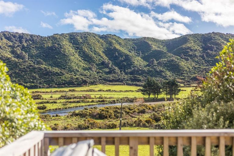 Photo of property in 675 Coast Road, Wainuiomata Coast, Wainuiomata, 5373