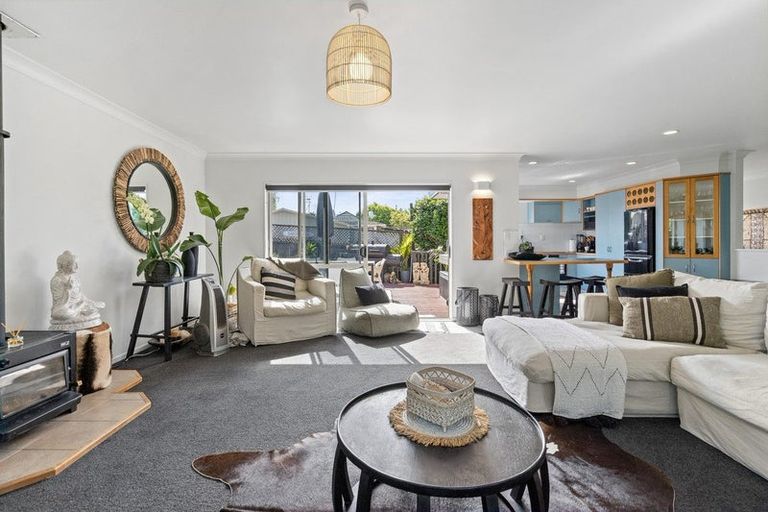 Photo of property in 116a Simpson Road, Papamoa Beach, Papamoa, 3118