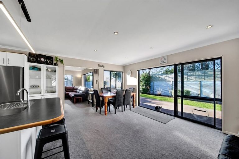 Photo of property in 30c Egmont Street, Hawera, 4610