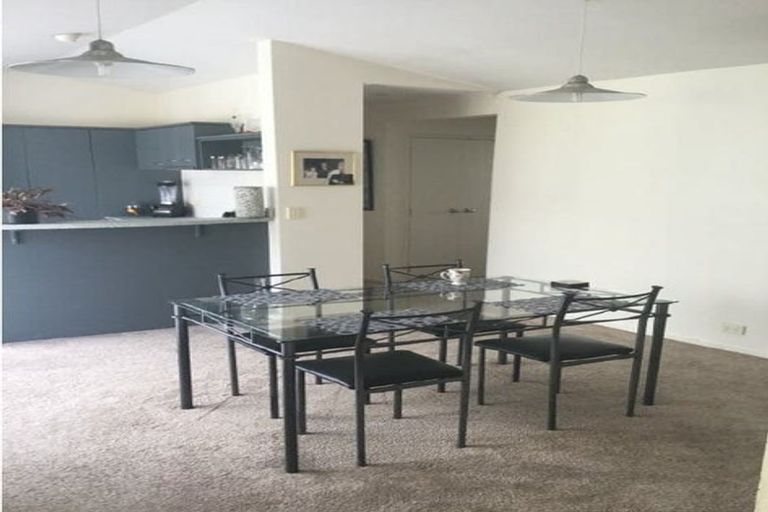 Photo of property in 20 Rush Creek Drive, Westgate, Auckland, 0614