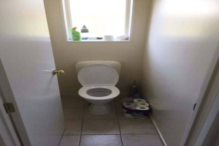 Photo of property in 20a Justin Place, Te Atatu Peninsula, Auckland, 0610