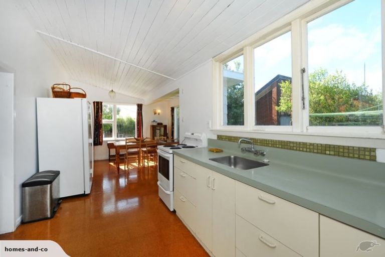 Photo of property in 90 Sawyers Arms Road, Northcote, Christchurch, 8052