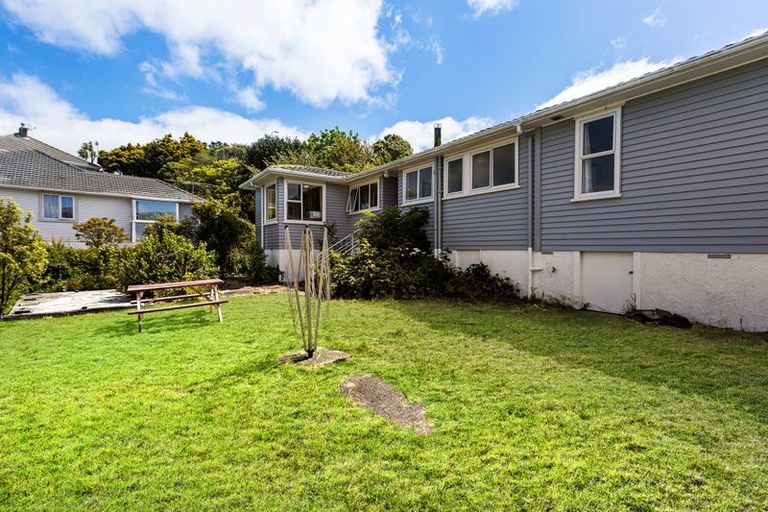 Photo of property in 12 Hawtrey Terrace, Johnsonville, Wellington, 6037