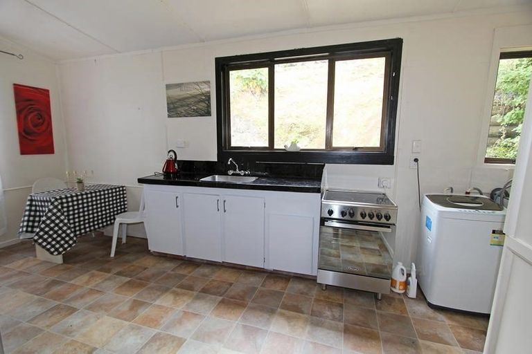 Photo of property in 163 Ravensbourne Road, Ravensbourne, Dunedin, 9022