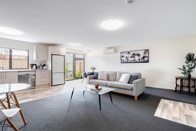 Photo of property in 1/120 Stanmore Road, Linwood, Christchurch, 8011