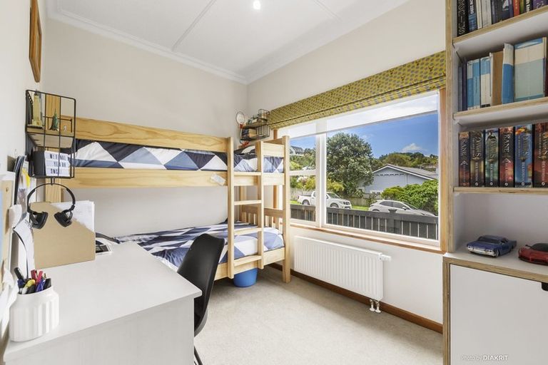 Photo of property in 28 Eden Street, Island Bay, Wellington, 6023