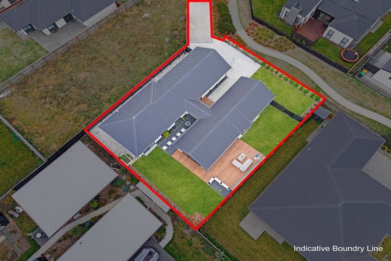 Photo of property in 10 Crosado Place, Rolleston, 7614