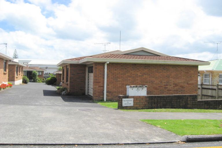 Photo of property in 7b Lawrie Avenue, Pukekohe, 2120