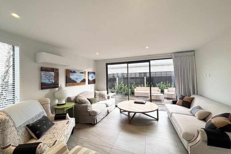 Photo of property in 202c Edgeware Road, Edgeware, Christchurch, 8013