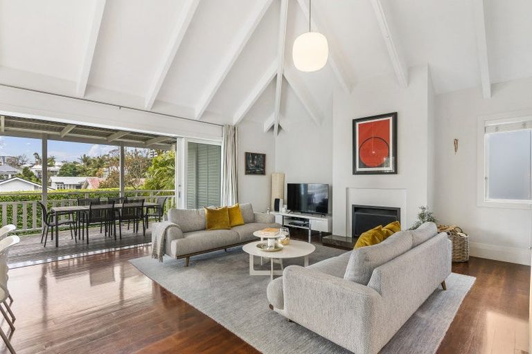 Photo of property in 15 Grosvenor Street, Grey Lynn, Auckland, 1021