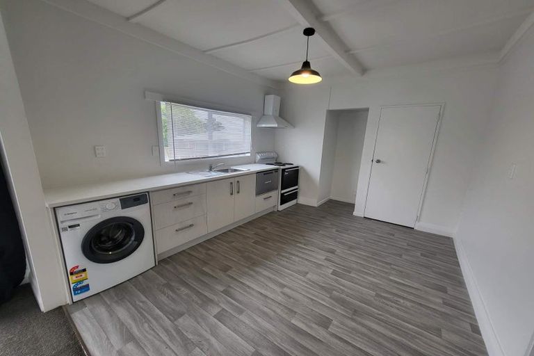 Photo of property in 105 Panorama Road, Mount Wellington, Auckland, 1060