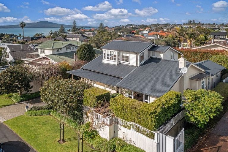 Photo of property in 13 Cameron Street, Takapuna, Auckland, 0622