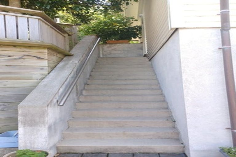 Photo of property in 90 Awa Road, Seatoun, Wellington, 6022