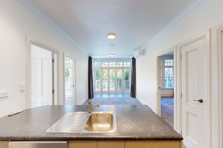 Photo of property in 44 Aurora Terrace, Kelburn, Wellington, 6012