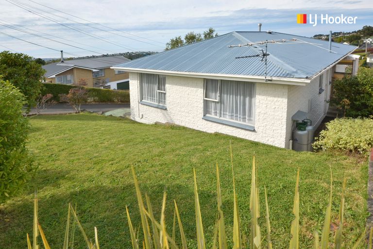 Photo of property in 26 Salmond Street, Halfway Bush, Dunedin, 9010