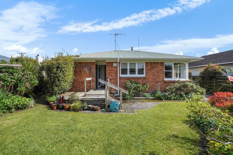 Photo of property in 1 Sunnyside Road, Nawton, Hamilton, 3200