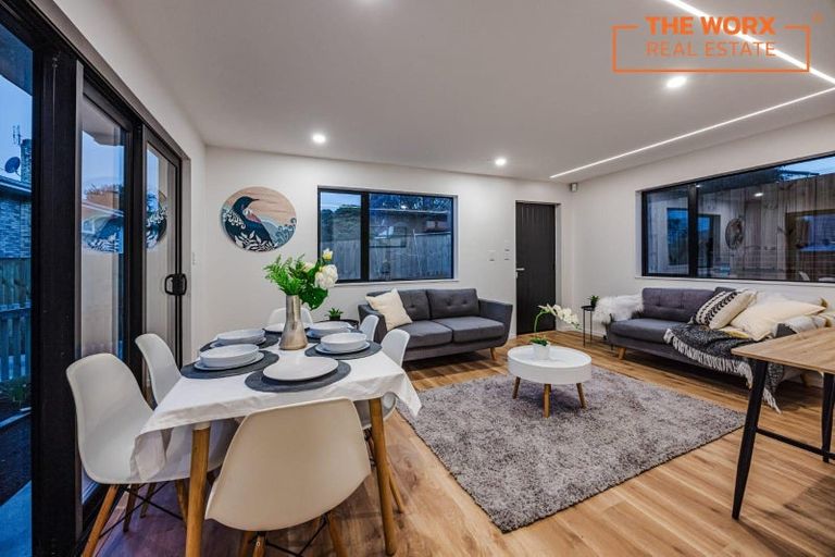 Photo of property in 32a Grande Vue Road, Hillpark, Auckland, 2102