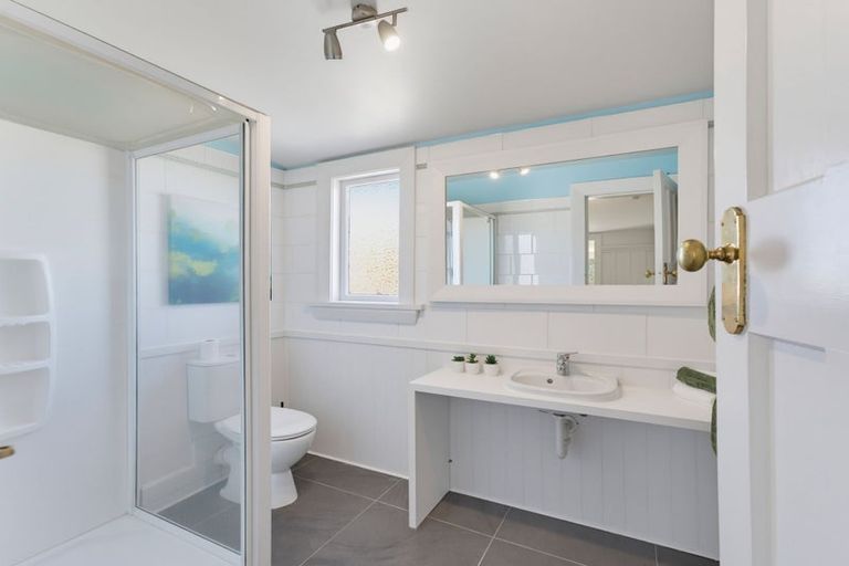 Photo of property in 40 North Parade, Richmond, Christchurch, 8013
