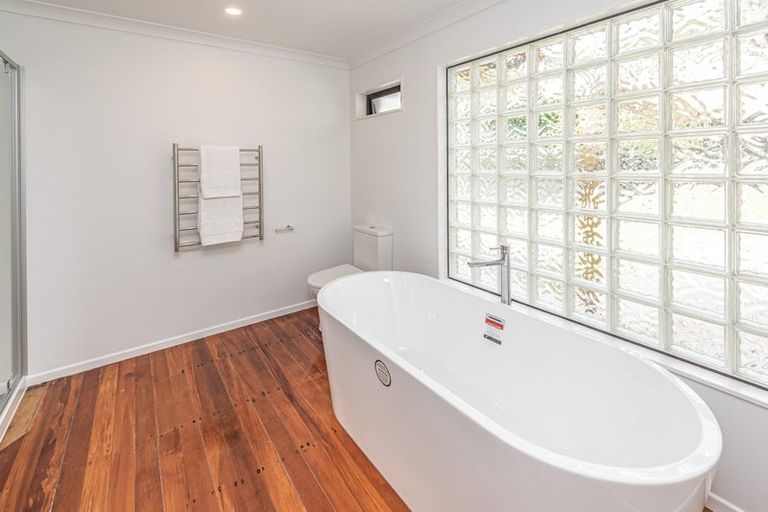 Photo of property in 6 No 2 Line, Durie Hill, Whanganui, 4500