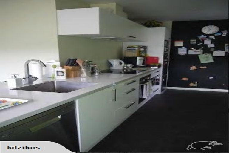 Photo of property in 28 Porterfield Street, Macandrew Bay, Dunedin, 9014