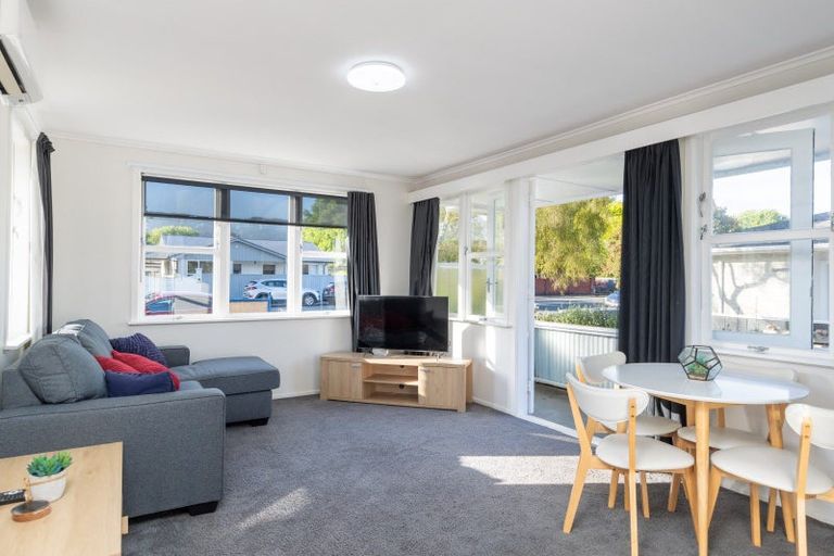Photo of property in 1/400 Fergusson Drive, Heretaunga, Upper Hutt, 5018