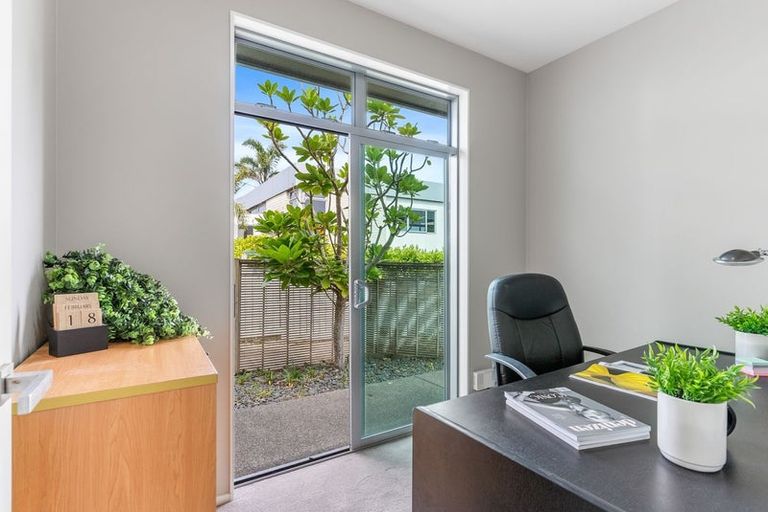 Photo of property in 80 Bleakhouse Road, Howick, Auckland, 2014