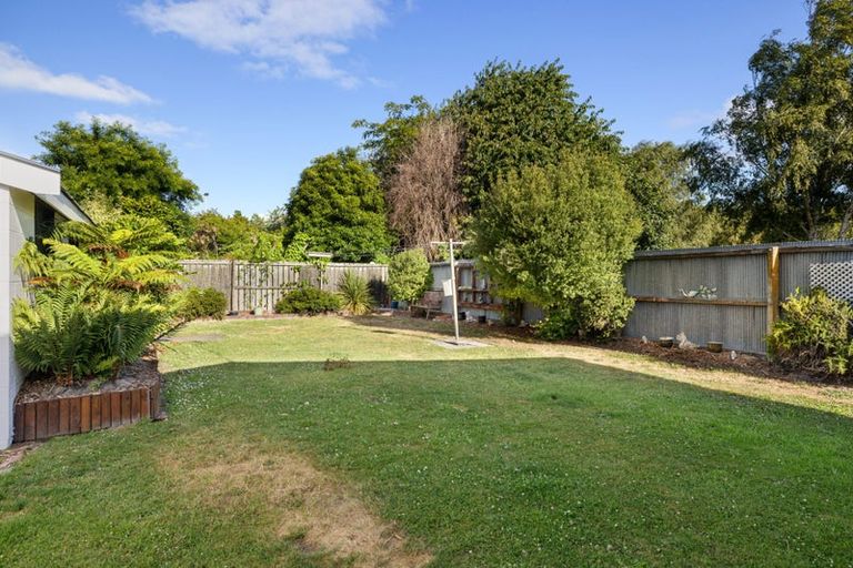 Photo of property in 116 Grimseys Road, Redwood, Christchurch, 8051