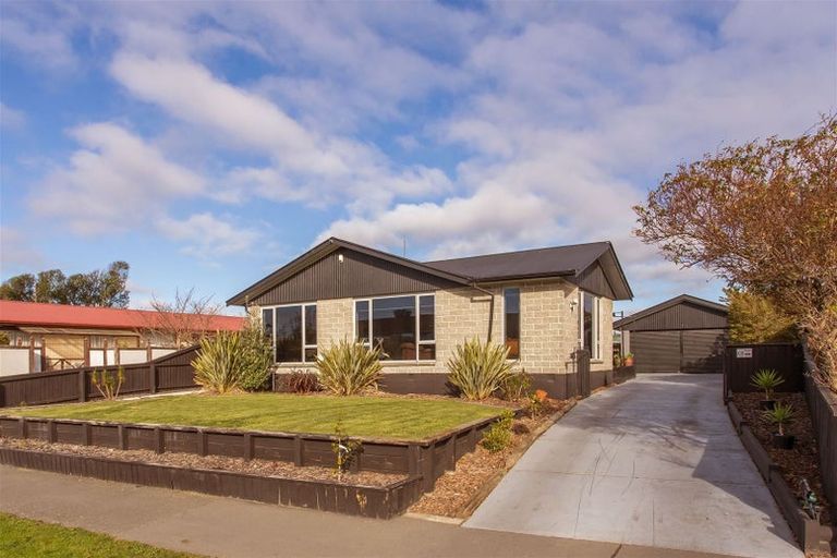 Photo of property in 42 Te Rama Place, Wainoni, Christchurch, 8061