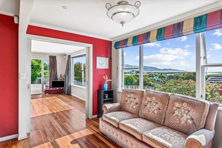 Photo of property in 6 Ruru Road, Otaihanga, Paraparaumu, 5036