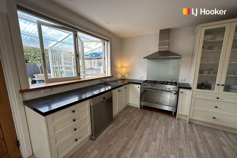 Photo of property in 30 Russell Street, Dunedin Central, Dunedin, 9016