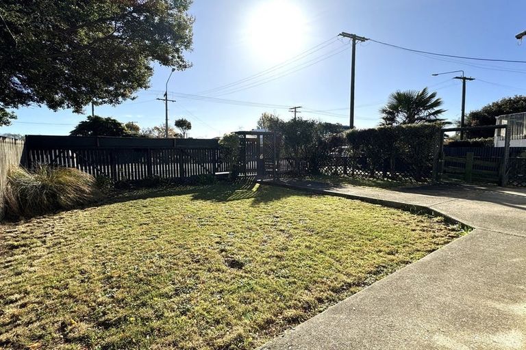 Photo of property in 105 Clyde Street, Balclutha, 9230