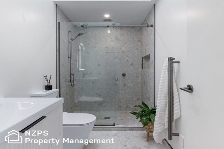 Photo of property in 1/1 Green Street, Mosgiel, 9024