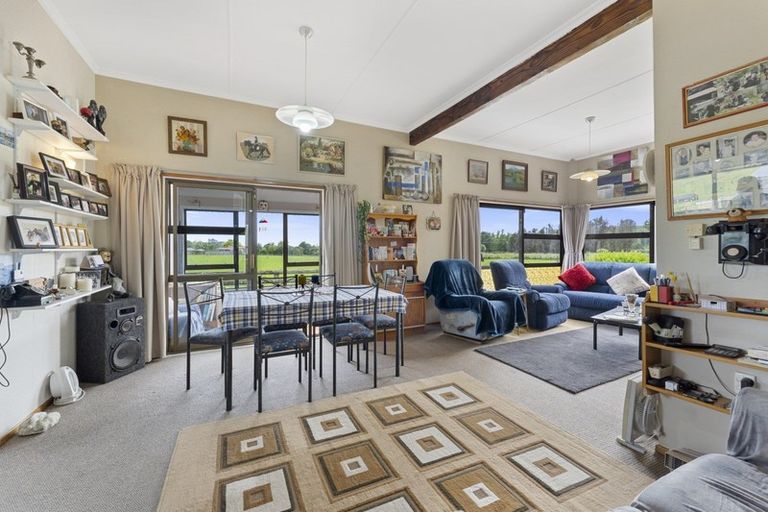 Photo of property in 1038 Mountain Road, Waiongana, Inglewood, 4389