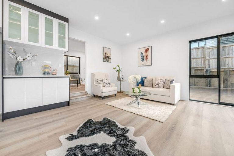 Photo of property in 48 Elevation Street, Flat Bush, Auckland, 2019