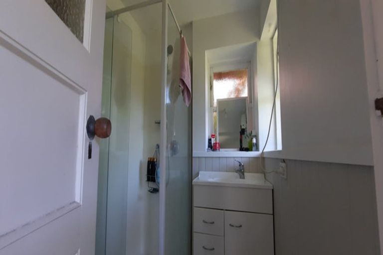 Photo of property in 120 Cashmere Avenue, Khandallah, Wellington, 6035