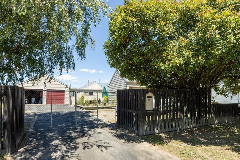 Photo of property in 29-31 Kingsley Drive, Flaxmere, Hastings, 4120