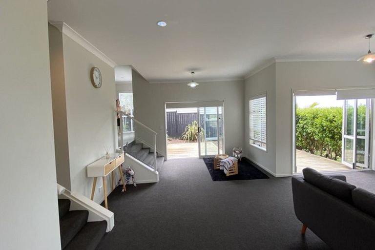 Photo of property in 2 Fennell Crescent, Silverdale, 0932