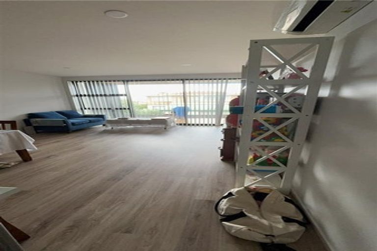 Photo of property in 40c Reeves Road, Pakuranga, Auckland, 2010