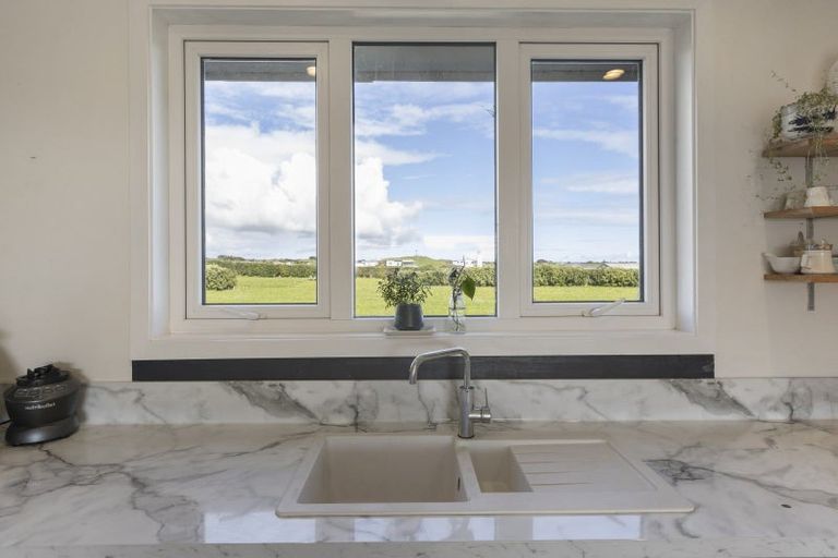 Photo of property in 57c Anglers Avenue, Warea, New Plymouth, 4381